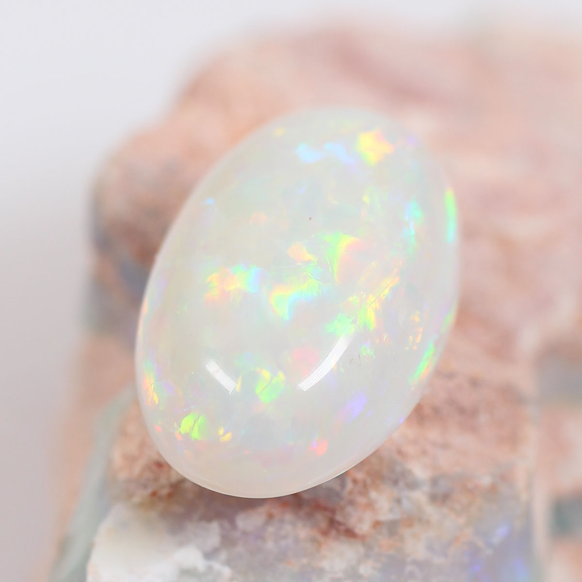 6.33ct Light Opal - 10 x 17 x 6mm