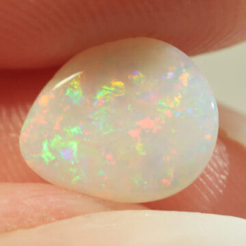 0.90ct Light Opal - 8 x 9.5 x 2mm