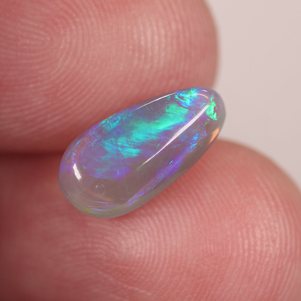 Lightning Ridge Dark Crystal Opal 1.6ct Natural Solid Bright Blue Green Rolling Flash