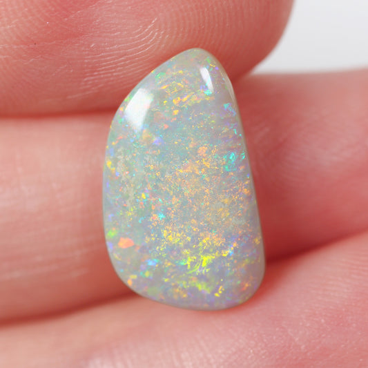 4.12ct Dark Opal - 6.8 x 13.4 x 3.8mm