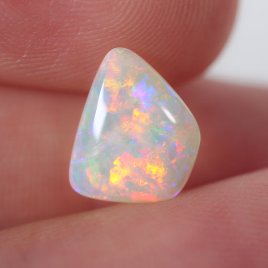 1.91ct Light Opal - 8 x 10 x 4mm