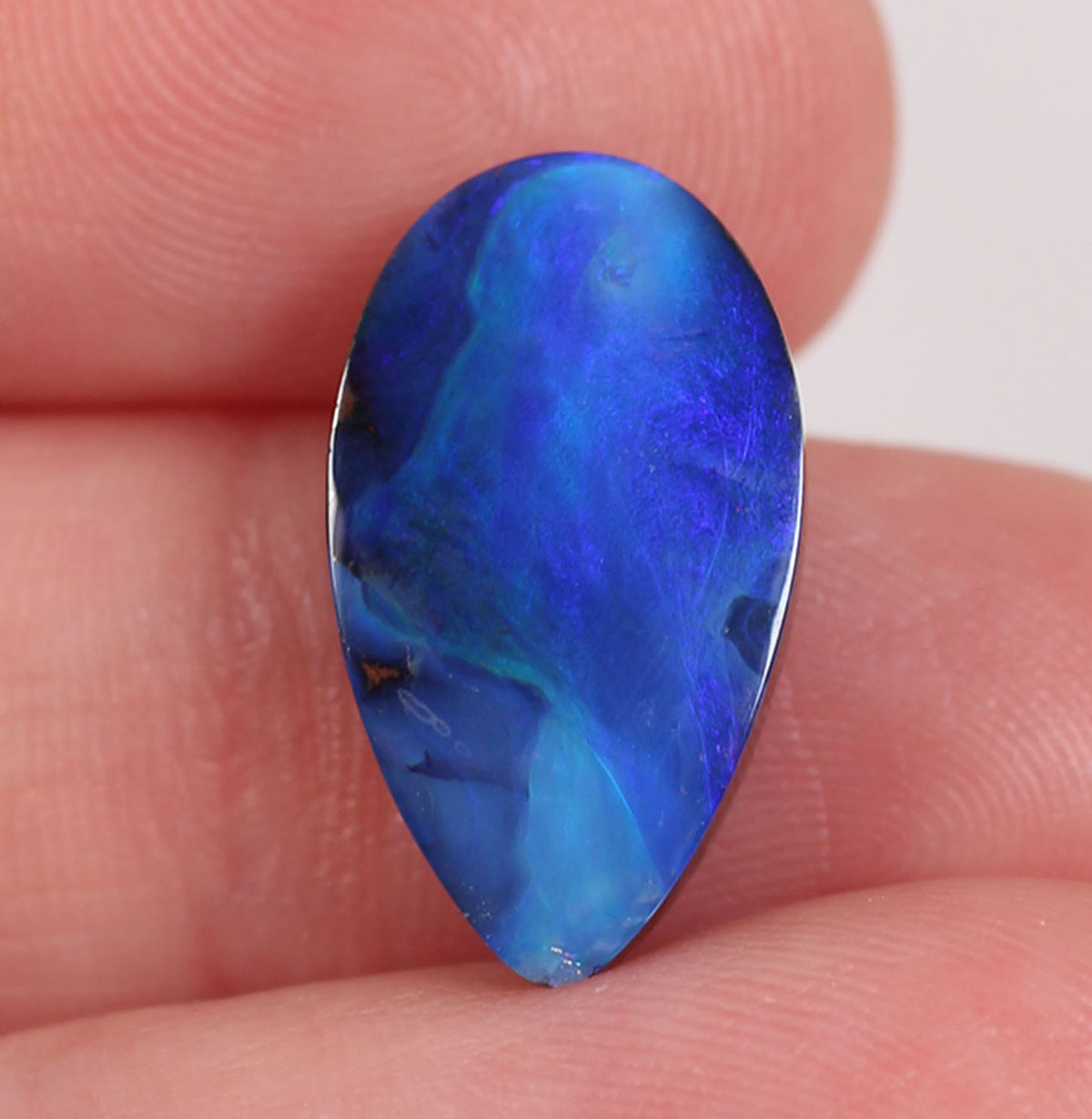 7.6 ct Boulder Opal - 10.2 x 17.7 x 4.4mm