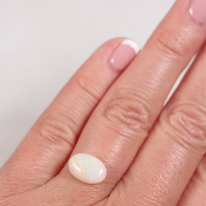 2.05 ct Light Opal - 8 x 12 x 3.5mm
