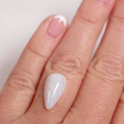 3.3 ct Light Opal - 9 x 16.6 x 4.7mm