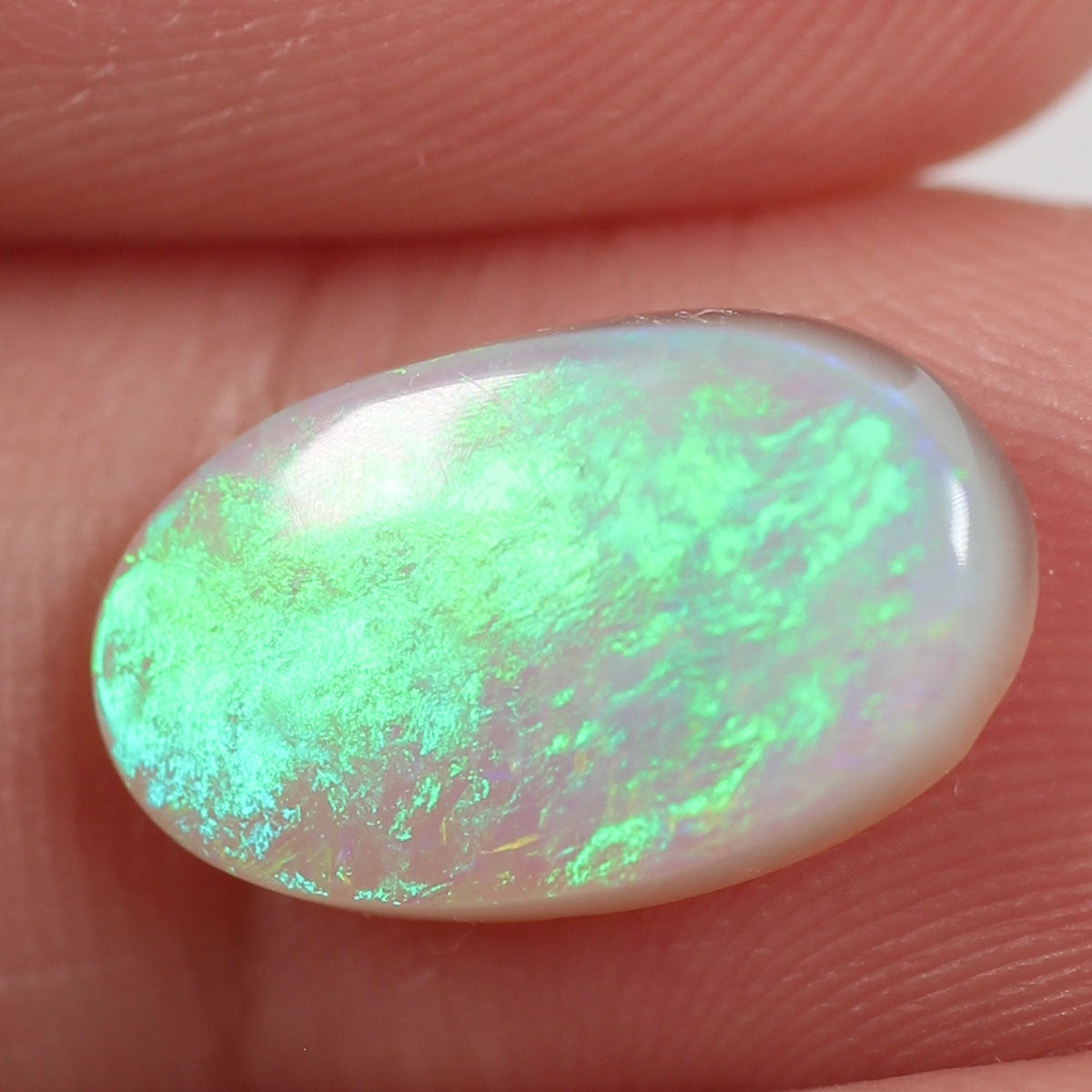 2.17 ct Light opal - 8 x 13 x 3mm