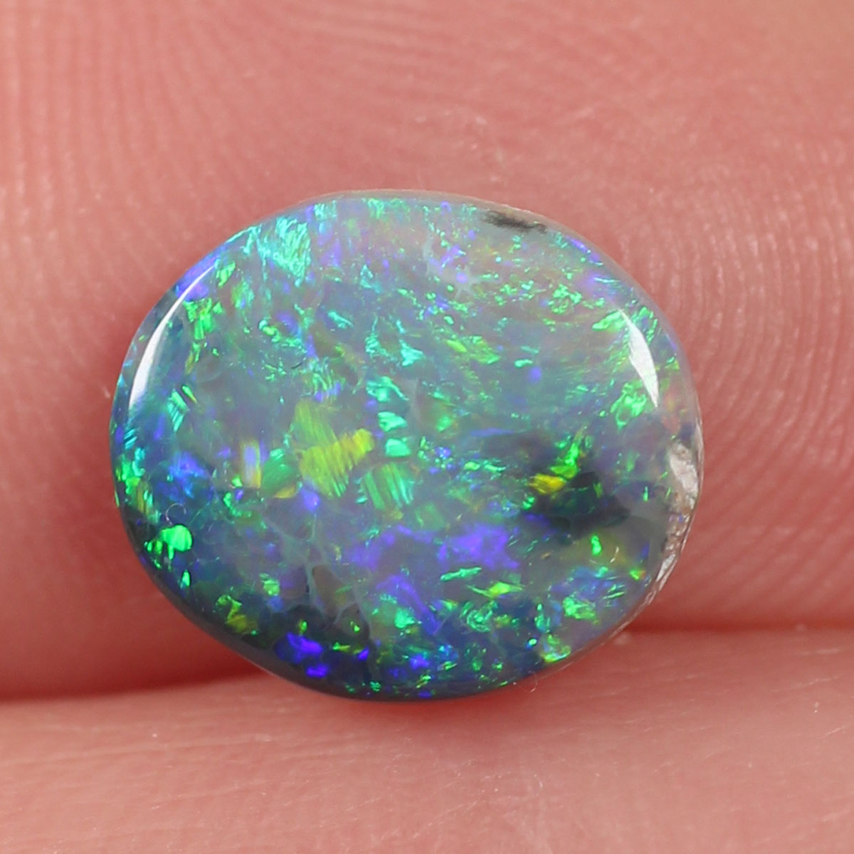 1.07 ct Dark opal - 8.5 x 9.5 x 2.5mm