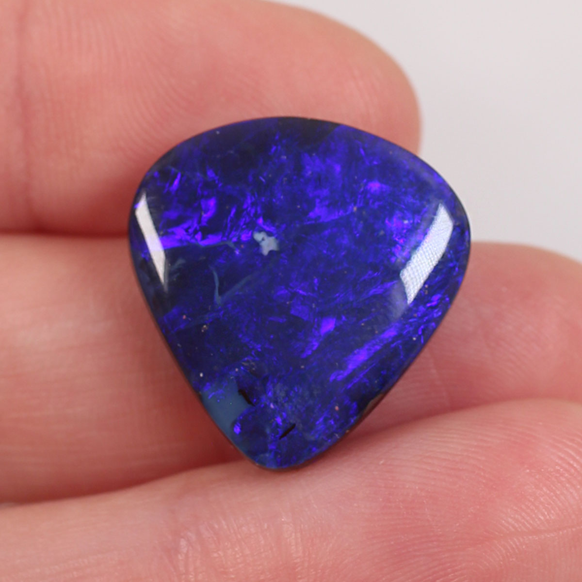 23.10 ct Boulder Opal - 19.8 x 20.3 x 6.1mm