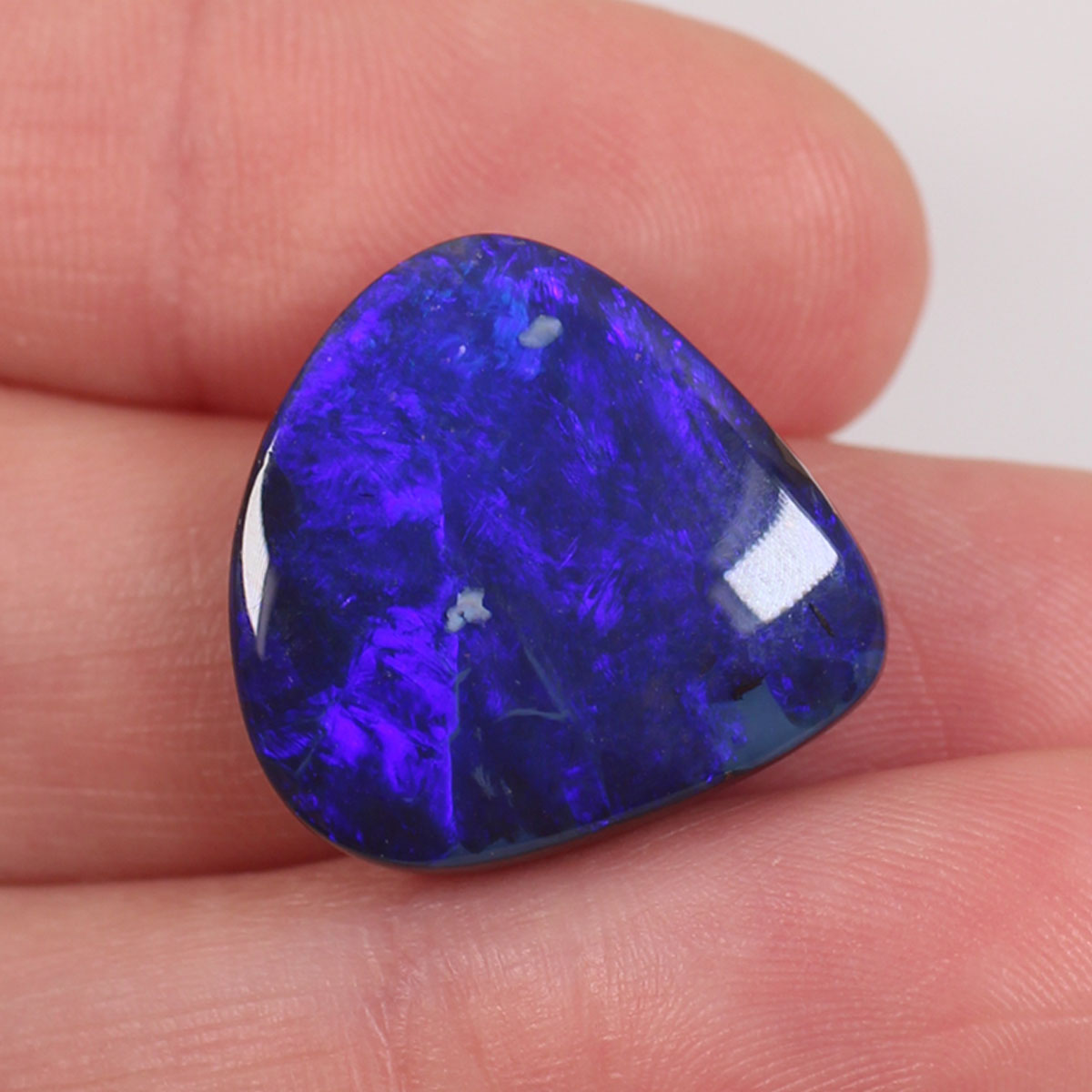 23.10 ct Boulder Opal - 19.8 x 20.3 x 6.1mm