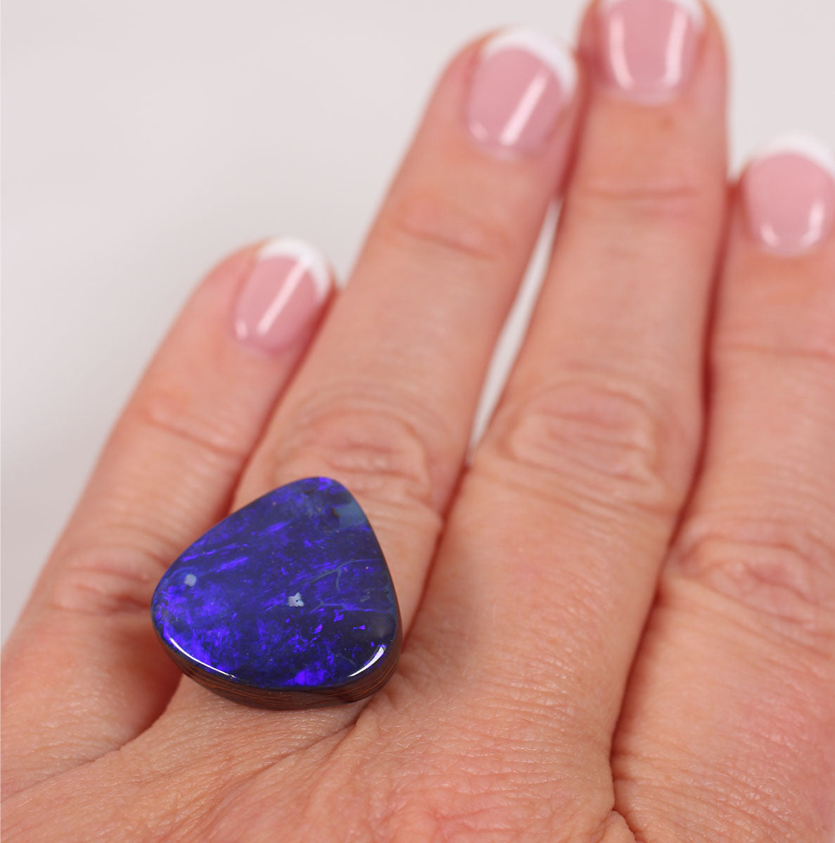 23.10 ct Boulder Opal - 19.8 x 20.3 x 6.1mm