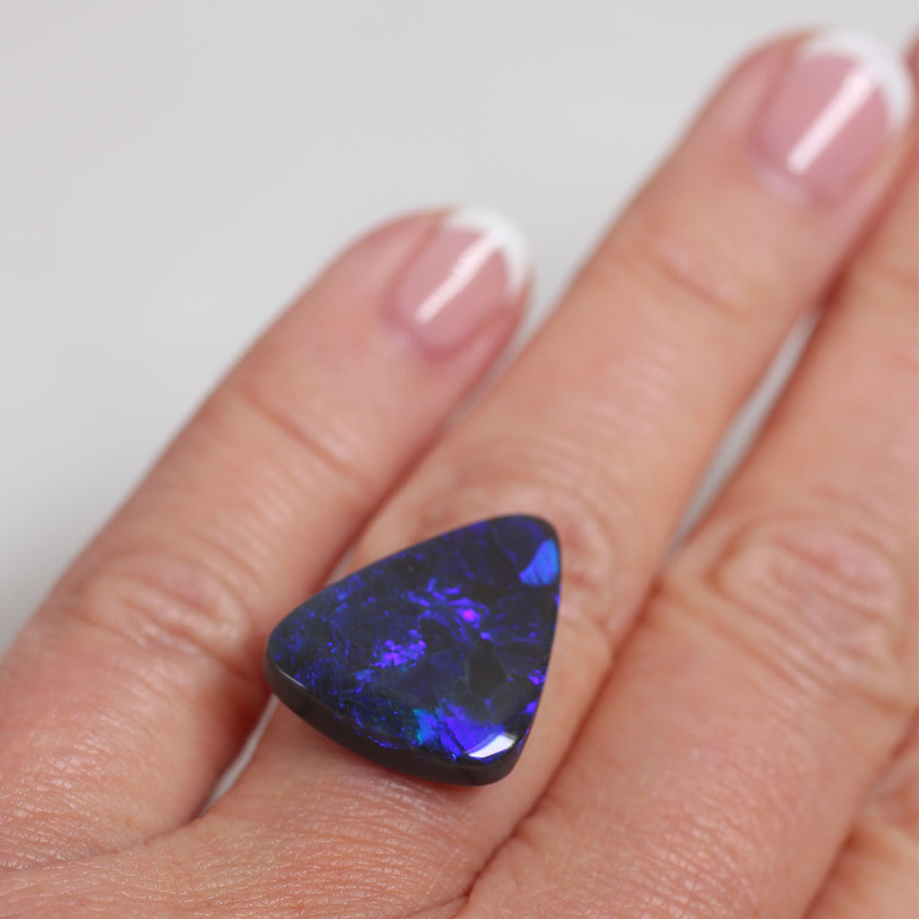 9ct Black Opal - 16.2 x 19.7 x 4.5mm
