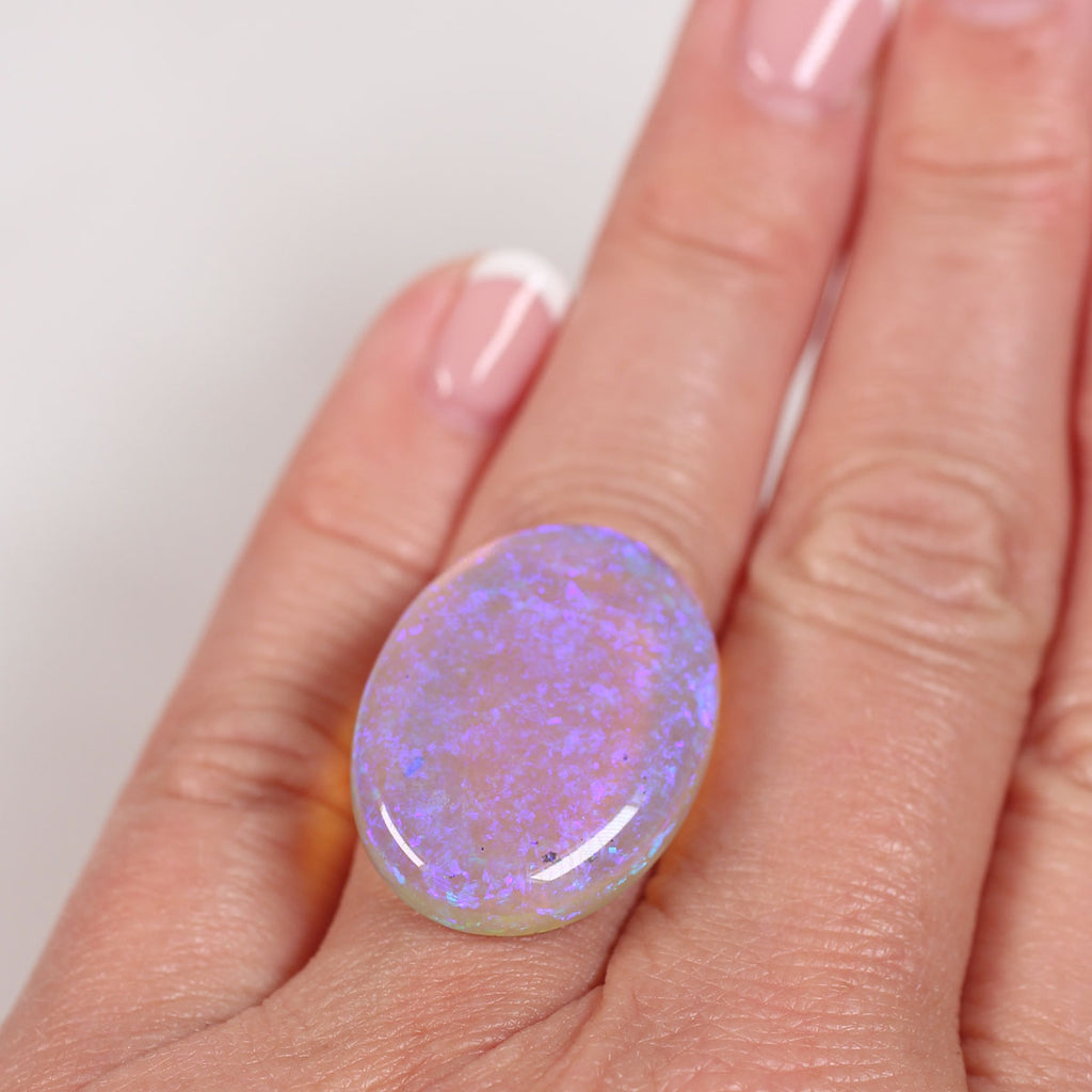 18.44ct Crystal Opal - 19 x 26.3 x 5.3 mm