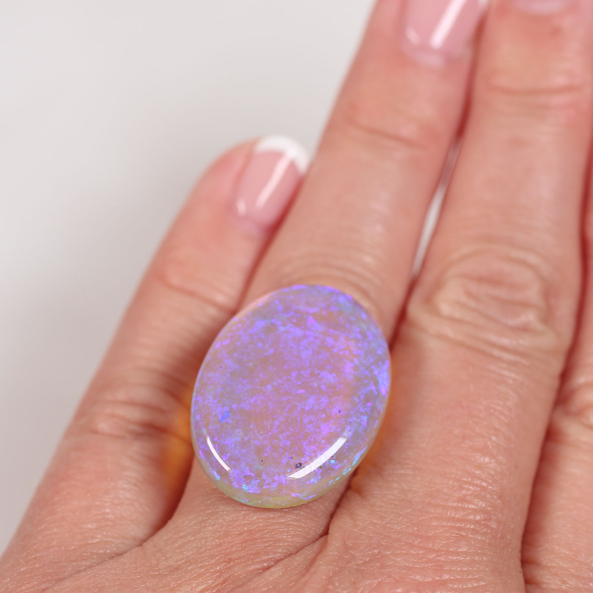 18.44ct Crystal Opal - 19 x 26.3 x 5.3 mm