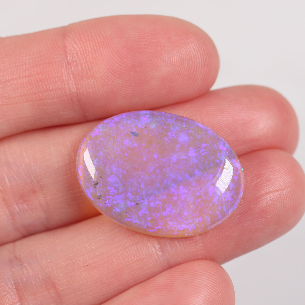 18.44 ct Crystal Opal - 19 x 26.3 x 5.3 mm