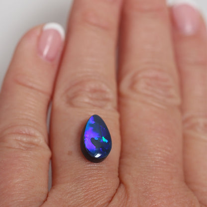 2.3 ct Black Opal - 7.4 x 12.2 x 3.6mm
