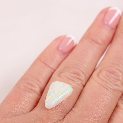 3.8 ct Light Opal - 11 x 16 x 3.8mm