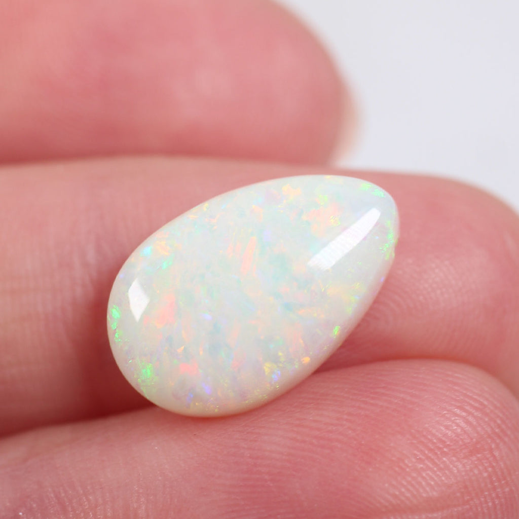 5.67ct Light Opal - 11 x 16.5 x 5mm