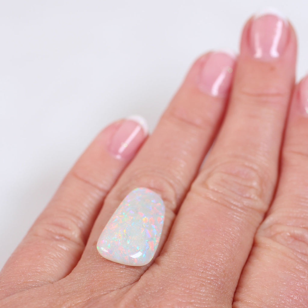 6.23ct Light Opal - 12.5 x 21.5 x 3.8mm