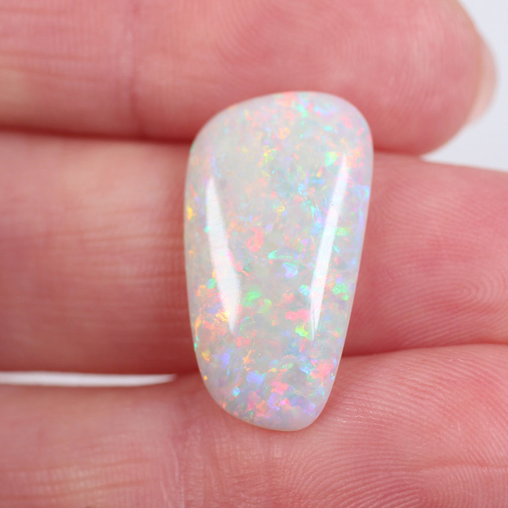 6.23ct Light Opal - 12.5 x 21.5 x 3.8mm