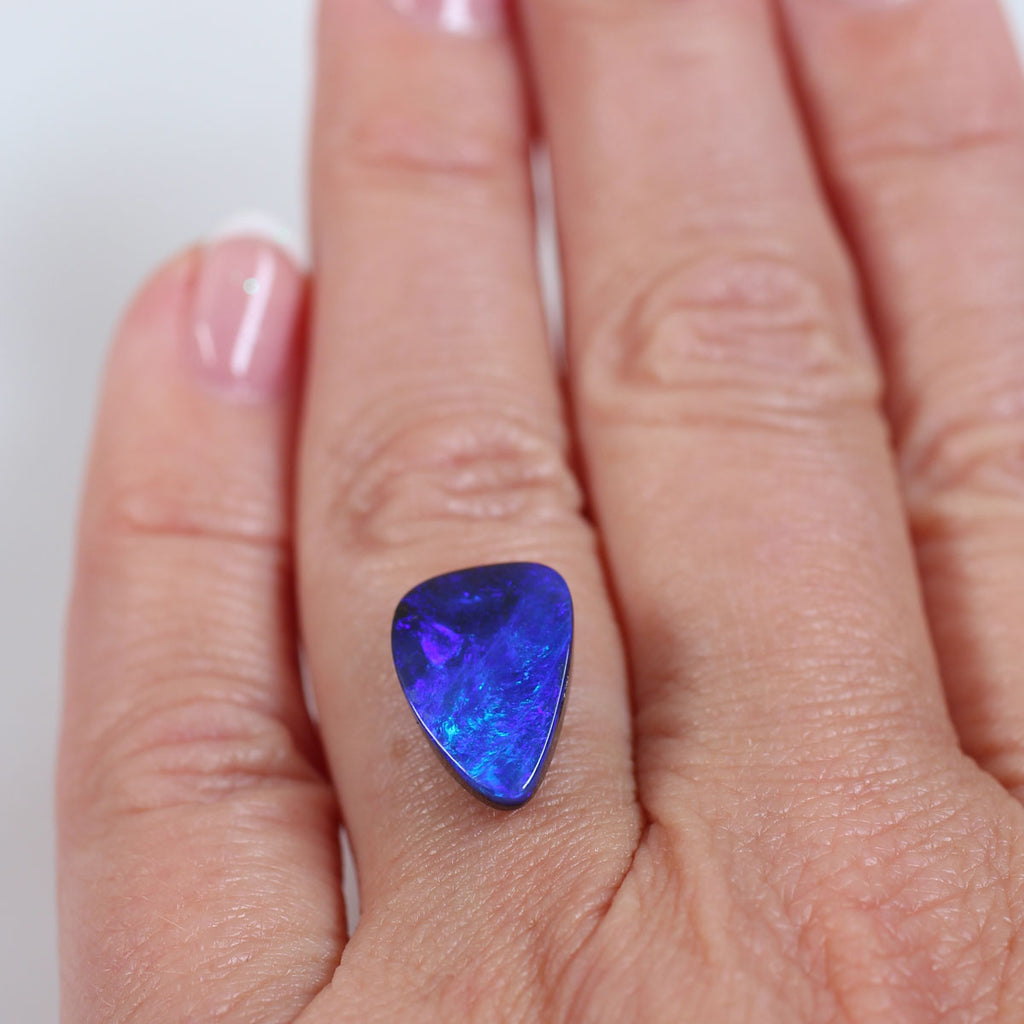 4.85ct Boulder Opal - 9 x 15 x 4mm