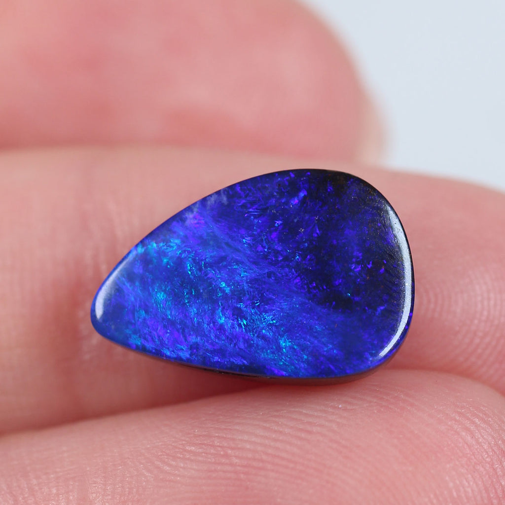 4.85ct Boulder Opal - 9 x 15 x 4mm