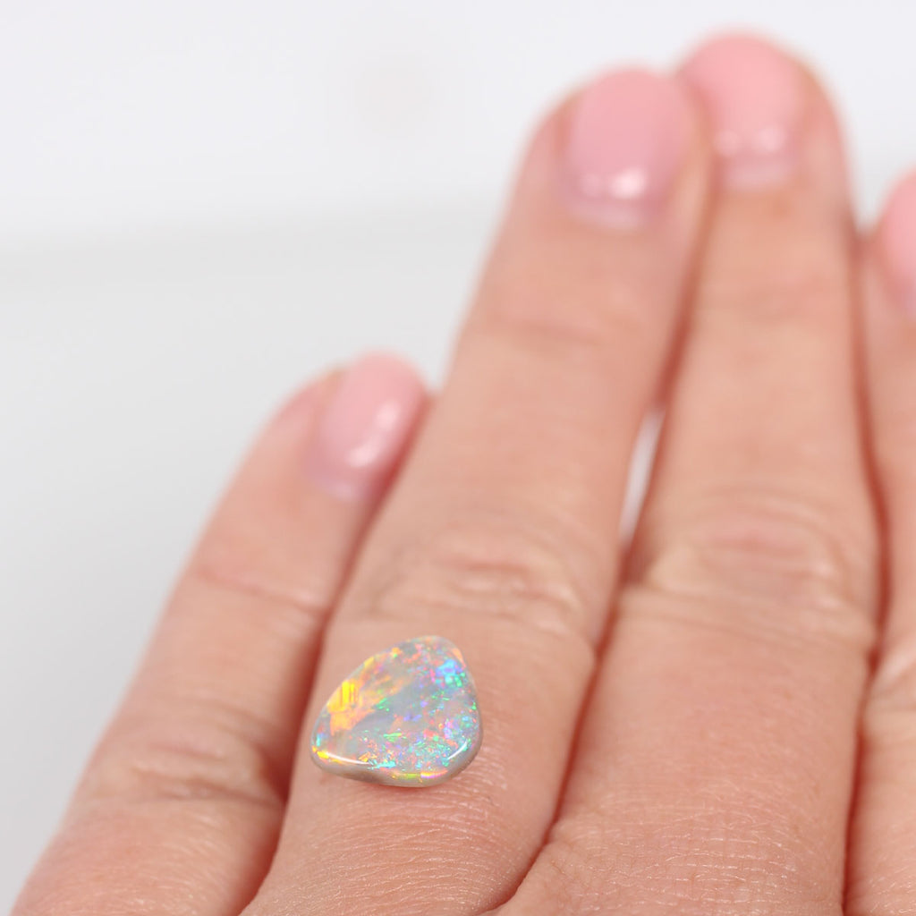 2.19ct Dark Opal - 9.4 x 11 x 3.8mm