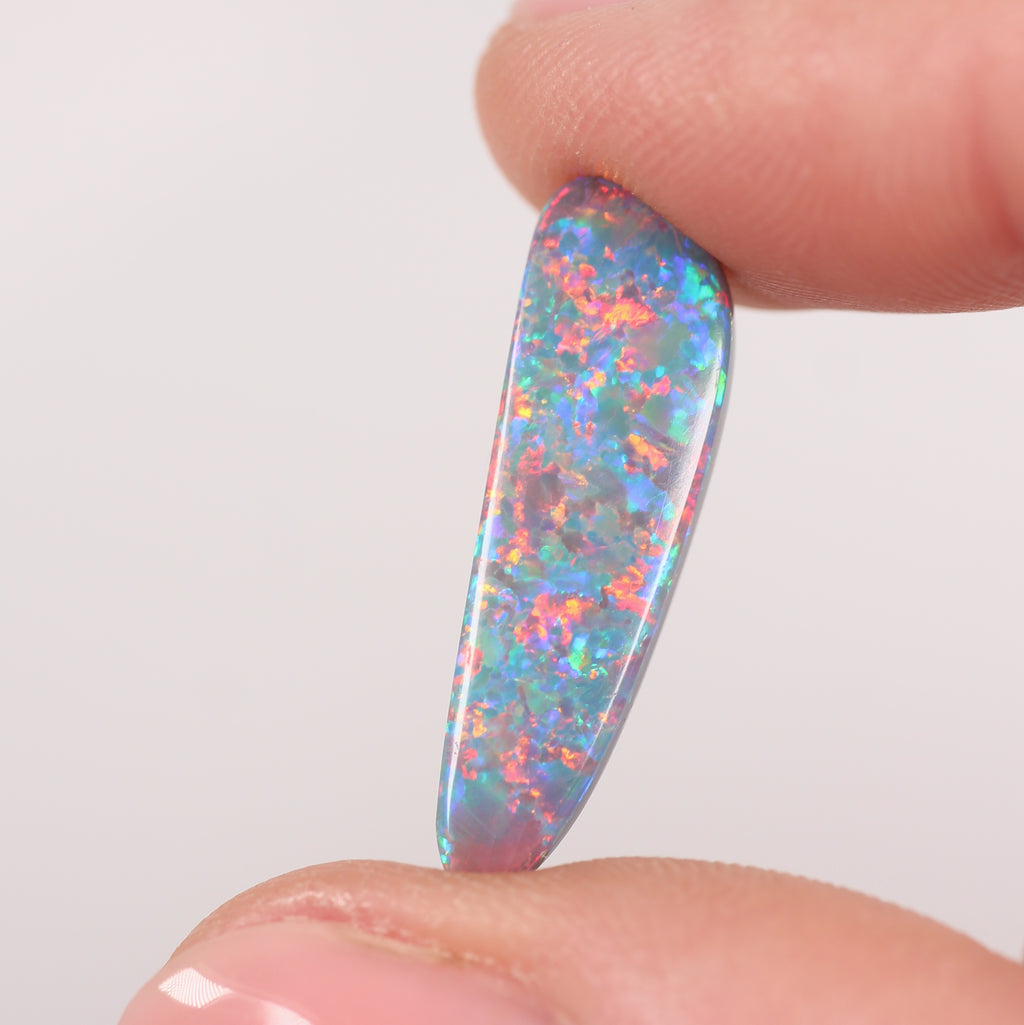 6.65 ct Black Opal - 25.5 x 7.8 x 5.2 mm