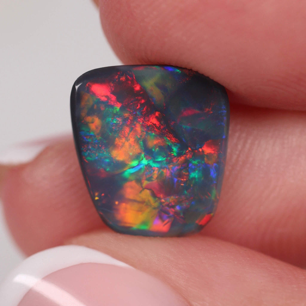 2.56ct Black Opal - 12.3 x 11.3 x 2.5mm