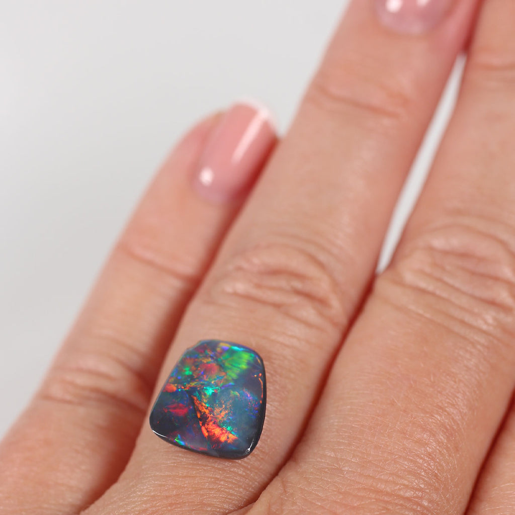 2.56ct Black Opal - 12.3 x 11.3 x 2.5mm