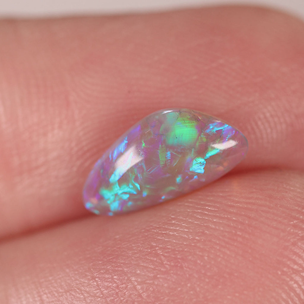 Lightning Ridge Dark Crystal 0.83ct Natural Solid Bright Blue Green Mackerel
