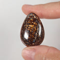 Natural boulder matrix from Winton, 44.7ct with soft blue flash