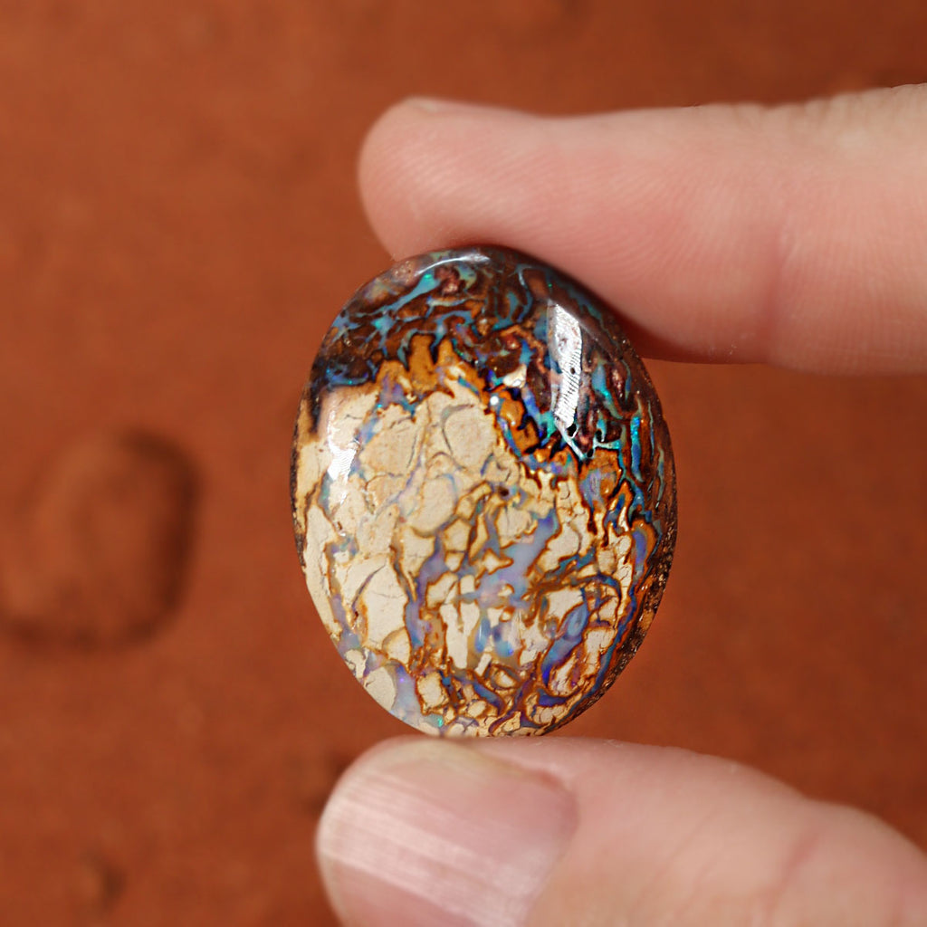 Boulder matrix at alternate angle showing full colour play