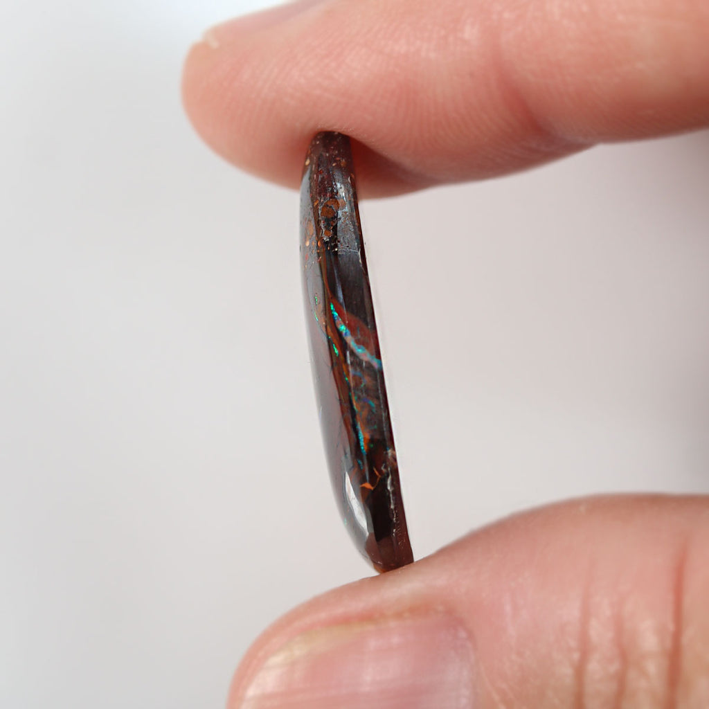 Size reference of 15.2ct boulder matrix cabochon