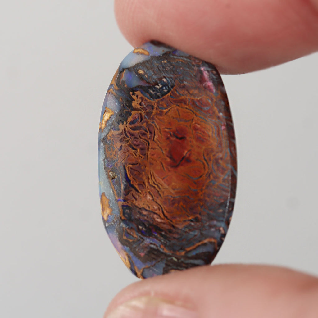 Boulder matrix from Koroit shown from side angle