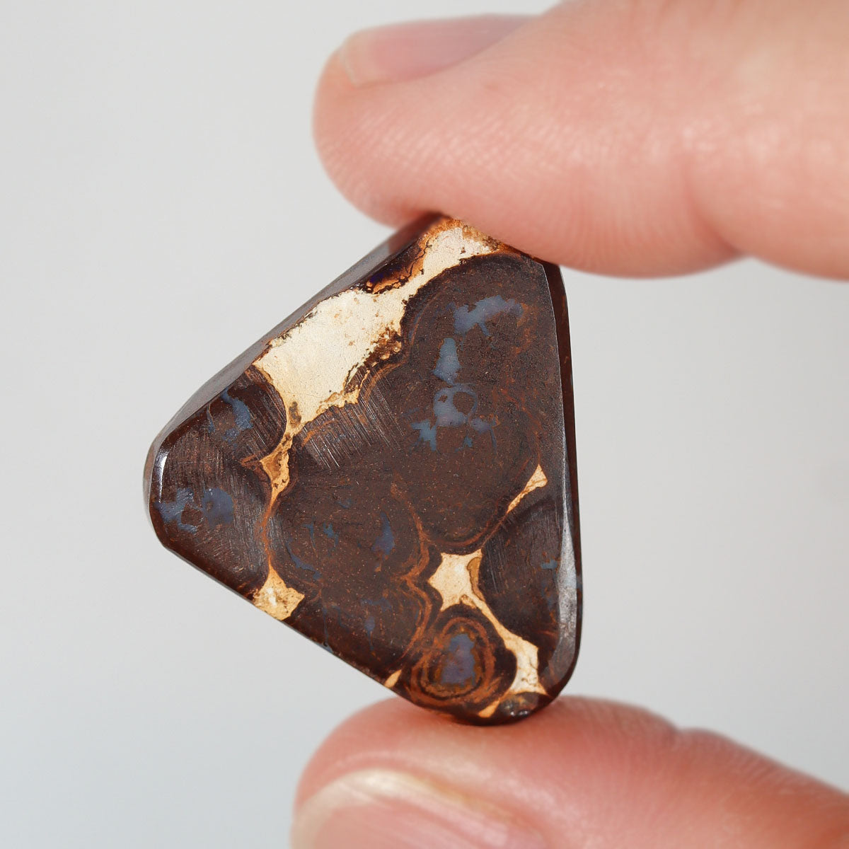 21.06ct boulder matrix shown from profile view