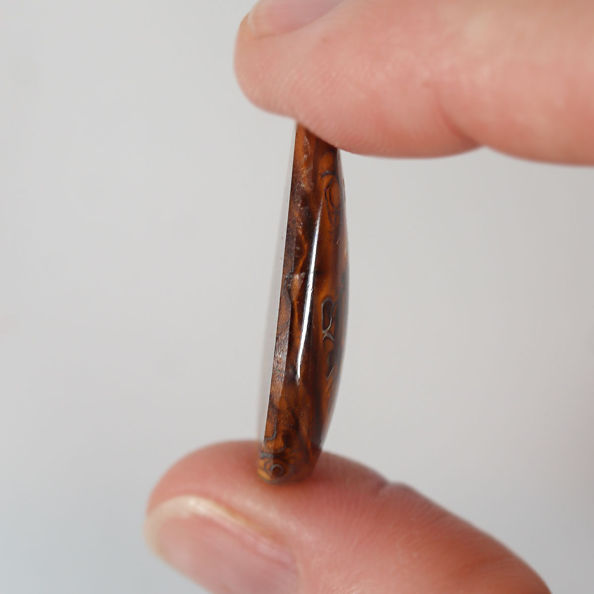 Size reference of 17.32ct boulder matrix cabochon