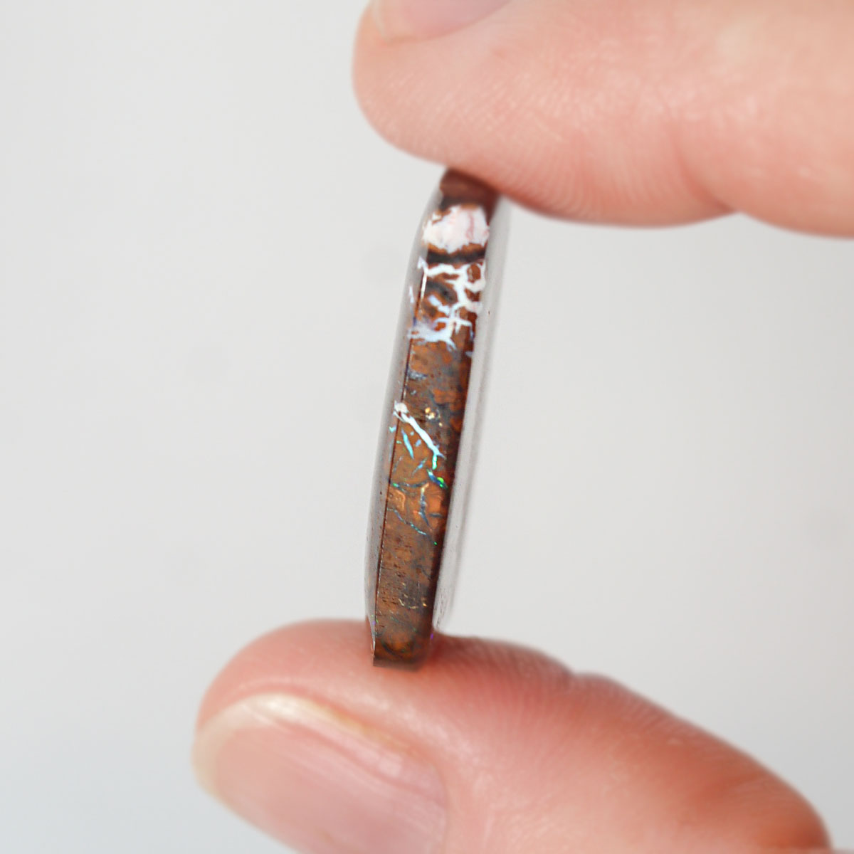 Size reference of 20.33ct boulder matrix cabochon