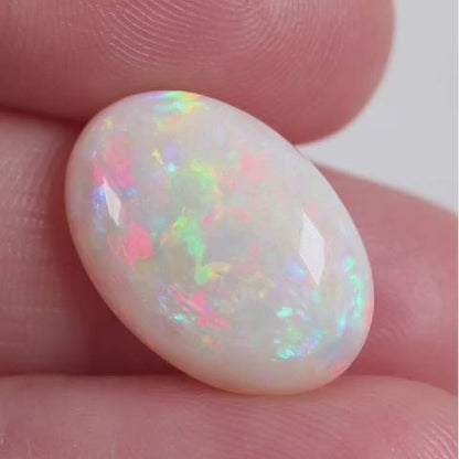 8.5 ct Light Opal - 13 x 19 x 6mm