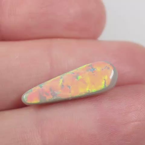 3.70 ct Dark Opal - 6.5 x 20 x 4mm