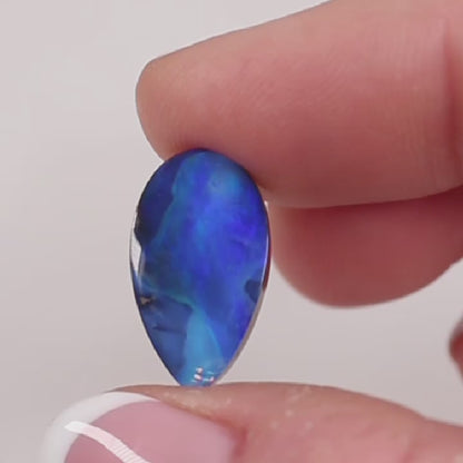 7.6 ct Boulder Opal - 10.2 x 17.7 x 4.4mm