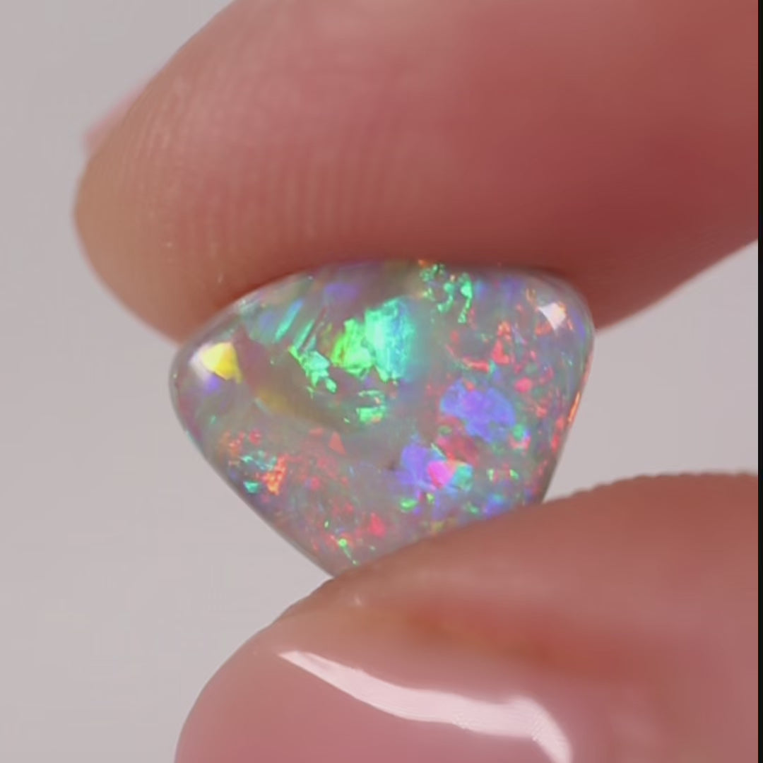 2.19ct Dark Opal - 9.4 x 11 x 3.8mm