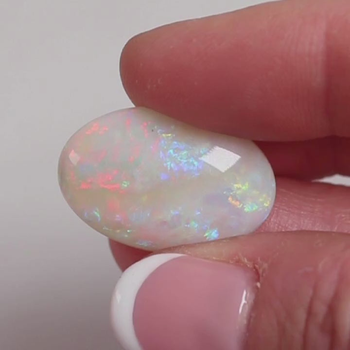 14ct Light Double Sided Opal - 16.8 x 25 x 5.9mm