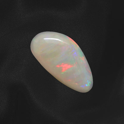 0.79ct Light Opal - 5.5 x 10.5 x 2mm